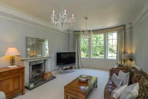 Bathwick House Bathwick Street, Bath, BA2 6NX