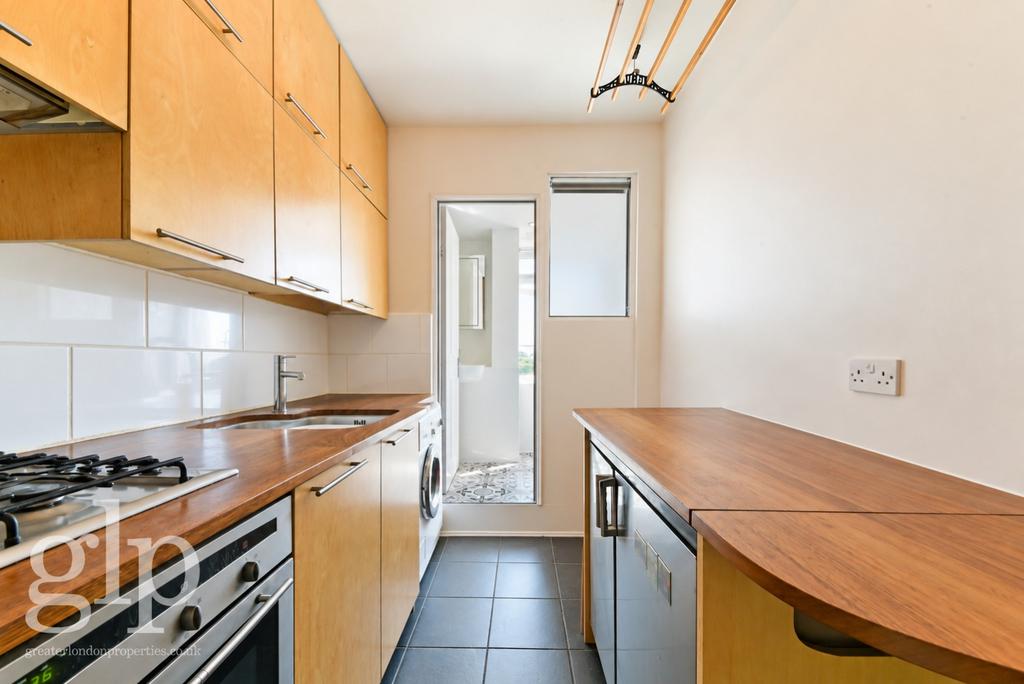 Apartment in London - View 5