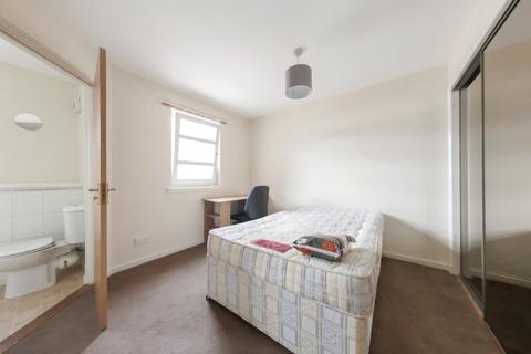 5 bedroom townhouse to rent, Daniel Place, West End, Dundee, DD1