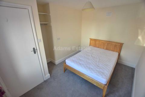 1 bedroom flat to rent, Annex, Tilehurst Road, Reading