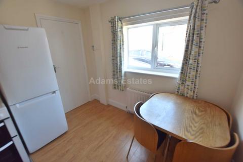 1 bedroom flat to rent, Annex, Tilehurst Road, Reading