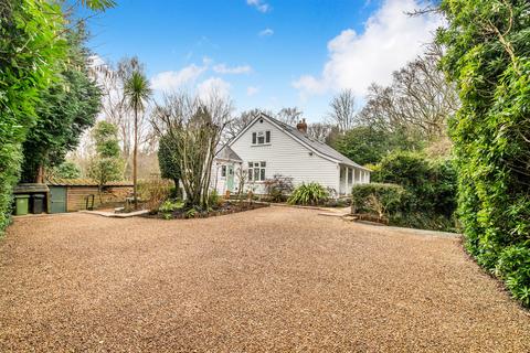 3 bedroom detached house for sale, Sandrock Hill, Sedlescombe, TN33