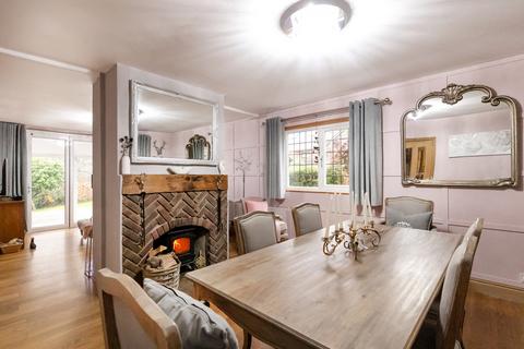 3 bedroom detached house for sale, Sandrock Hill, Sedlescombe, TN33