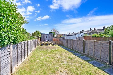 28 Downs Road, Walmer, Deal, CT14 7SY
