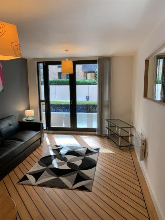 Media-1568718550373-3862911308 lge