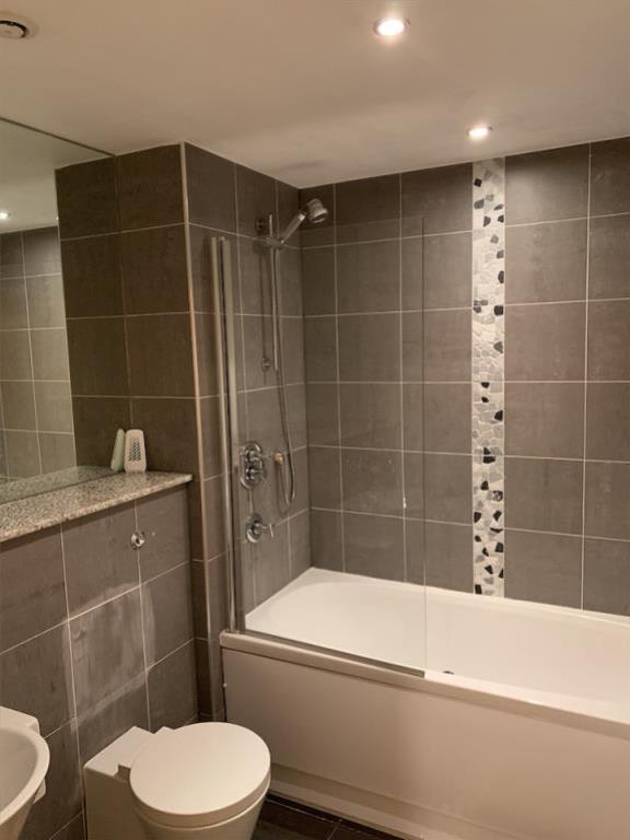 Media-1568717830069-1730714946 lge