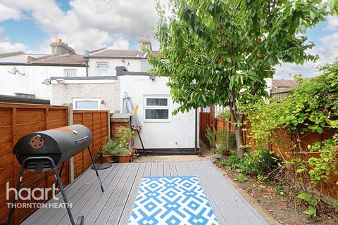 40 The Drive, Thornton Heath, CR7 8LA