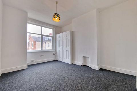 Studio to rent, St Albans Road, Lytham St Annes