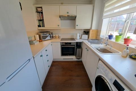 31 Eden Close, Stone Cross, Pevensey, BN24 5EX