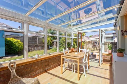 5 Hamilton Grove, Edinburgh, EH15 1NJ