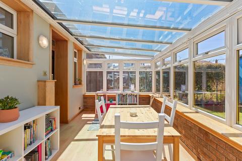 5 Hamilton Grove, Edinburgh, EH15 1NJ