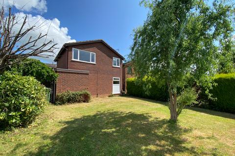 3 bedroom detached house to rent, Eastwood Grove, Hillmorton, Rugby, CV21