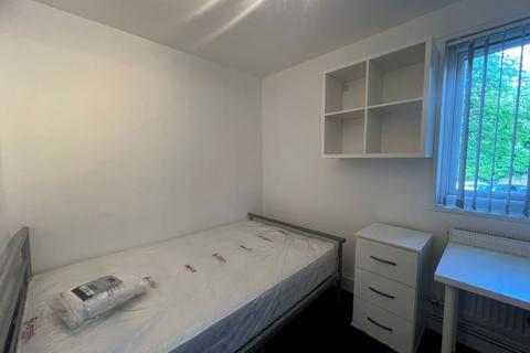 1 bedroom in a house share to rent, 200 Norfolk Park Road, Sheffield S2