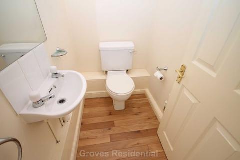 2 bedroom terraced house to rent, Archdale Place, New Malden, KT3