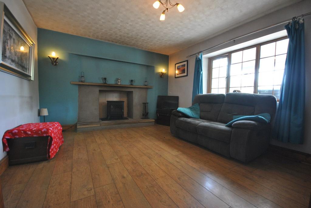 Puxton, Hewish, WestonSuperMare, BS24 3 bed detached house for sale