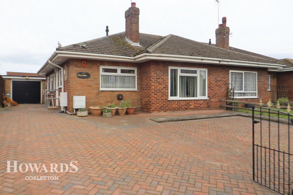 Burgh Road Gorleston 2 Bed Semi Detached Bungalow For Sale £195 000