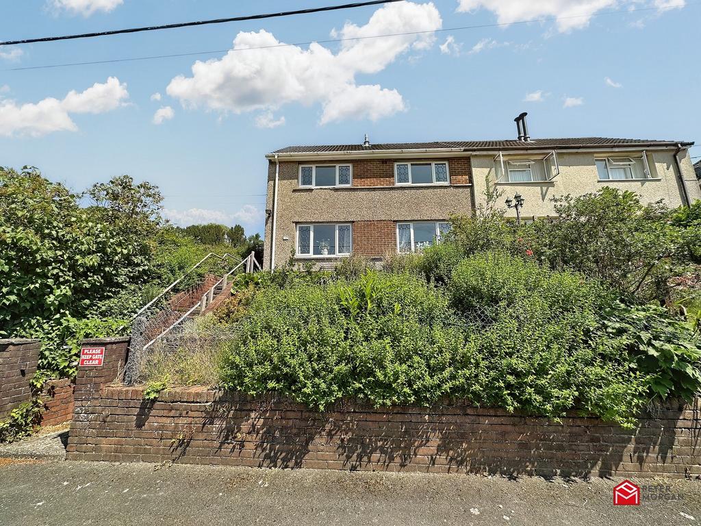 Blaenavon Terrace, Tonmawr, Neath Port Talbot. SA12 9US 3 bed semi