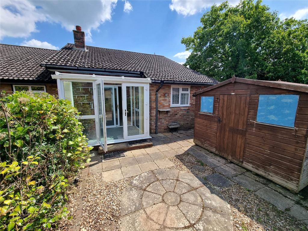 Ashdown Walk, New Milton, Hampshire... 2 bed bungalow for sale £325,000
