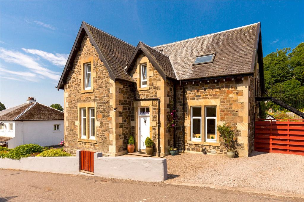 Lagandaraich, Croft Road, Oban, Argyll, PA34 6 bed detached house for