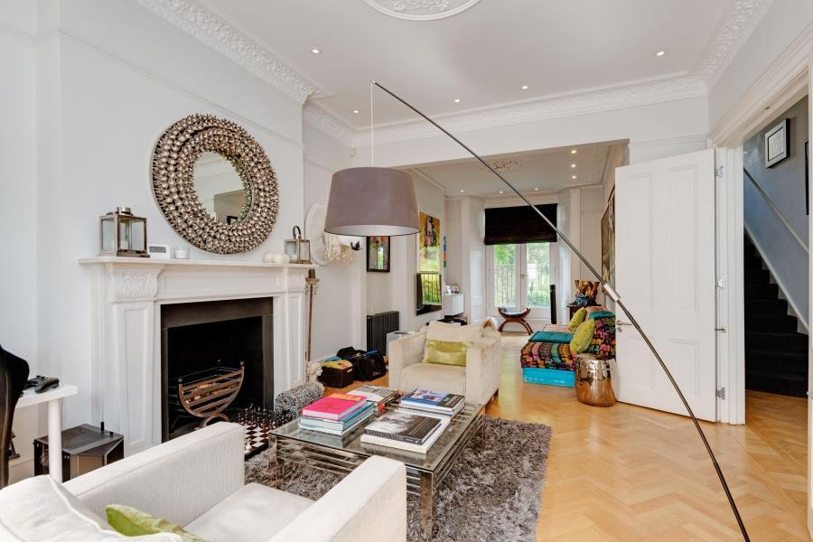Gayton Road, Hampstead, NW3 4 bed terraced house - £13,000 pcm (£3,000 pw)