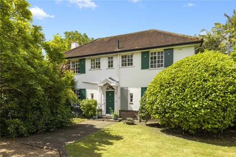 17 More Lane, Esher, KT10 8AJ