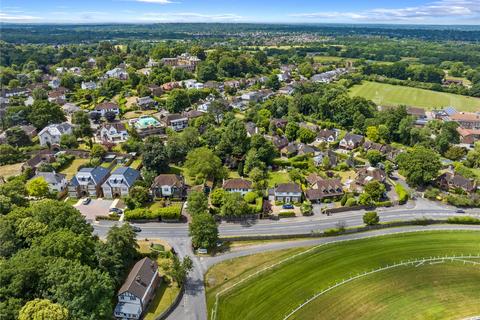 17 More Lane, Esher, KT10 8AJ