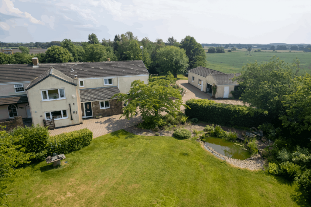 SPA LANE, LATHOM, ORMSKIRK 4 bed semidetached house for sale £625,000