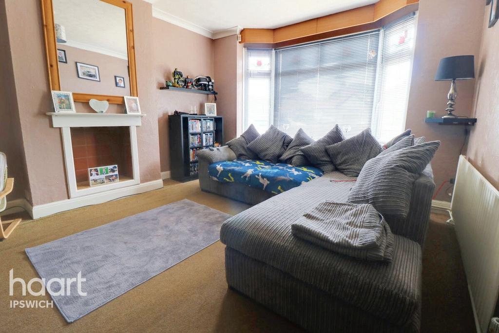 Chilton Road, Ipswich 4 bed detached house for sale £375,000