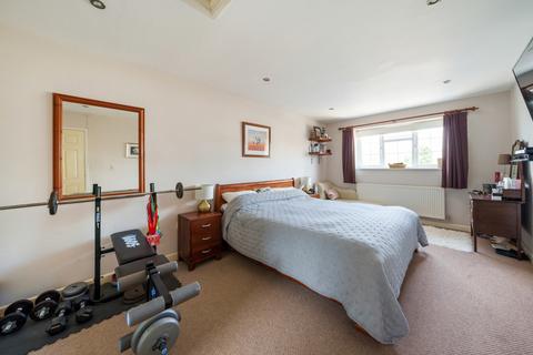 58 Berry Hill Crescent, Cirencester, GL7 2HG