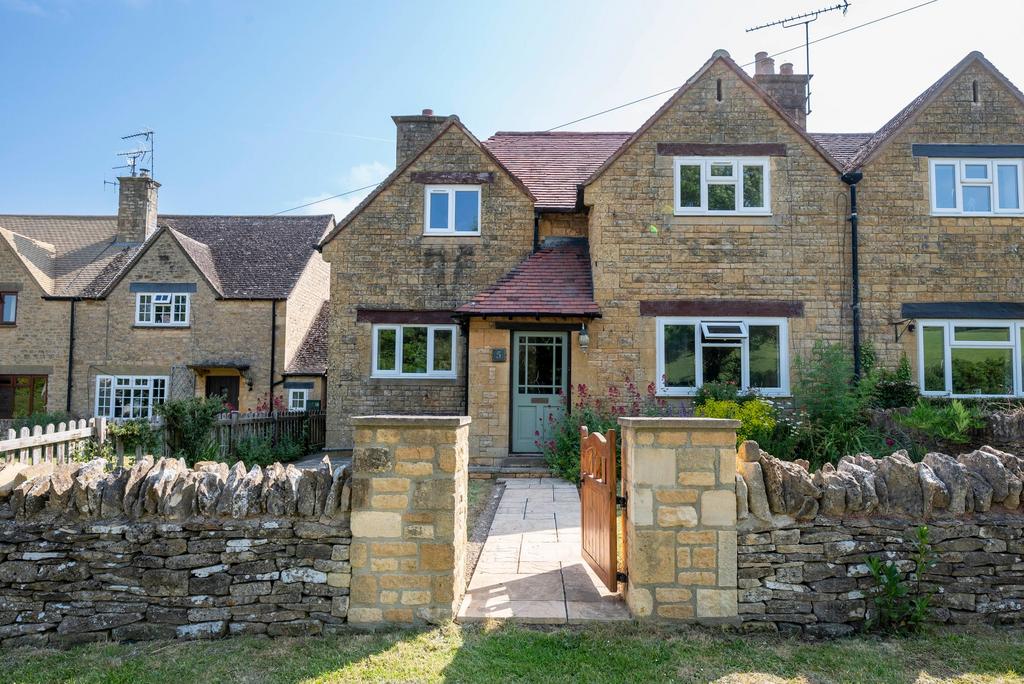 Broad Campden, Chipping Campden, GL55 3 bed semidetached house £500,000