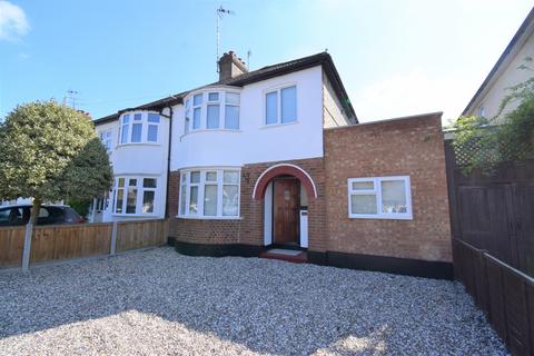 3 bedroom semi-detached house to rent, Oliver Road, Shenfield, Brentwood, Essex, CM15