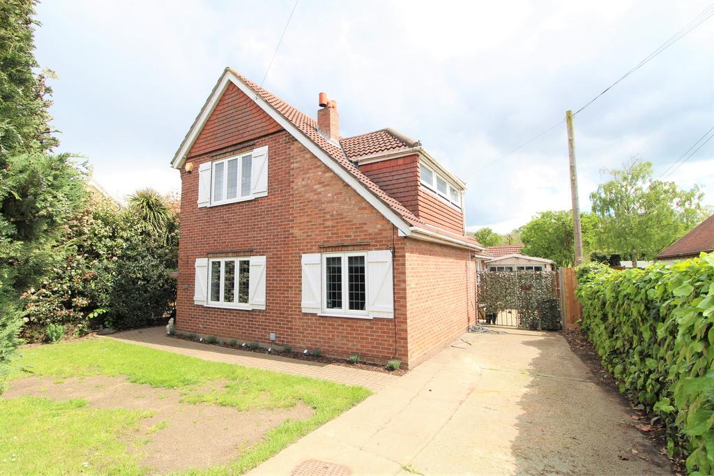 Ipswich Road, Colchester, CO4 4 bed detached house for sale £495,000