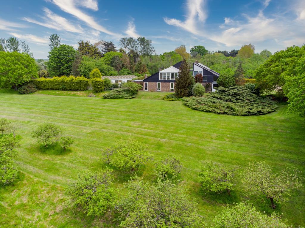 Mersea Road, Abberton, Colchester, CO5 6 bed detached house for sale £1,250,000