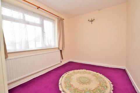 16 Dulwich Road, Holland-on-sea, Clacton-on-sea, CO15 5NA