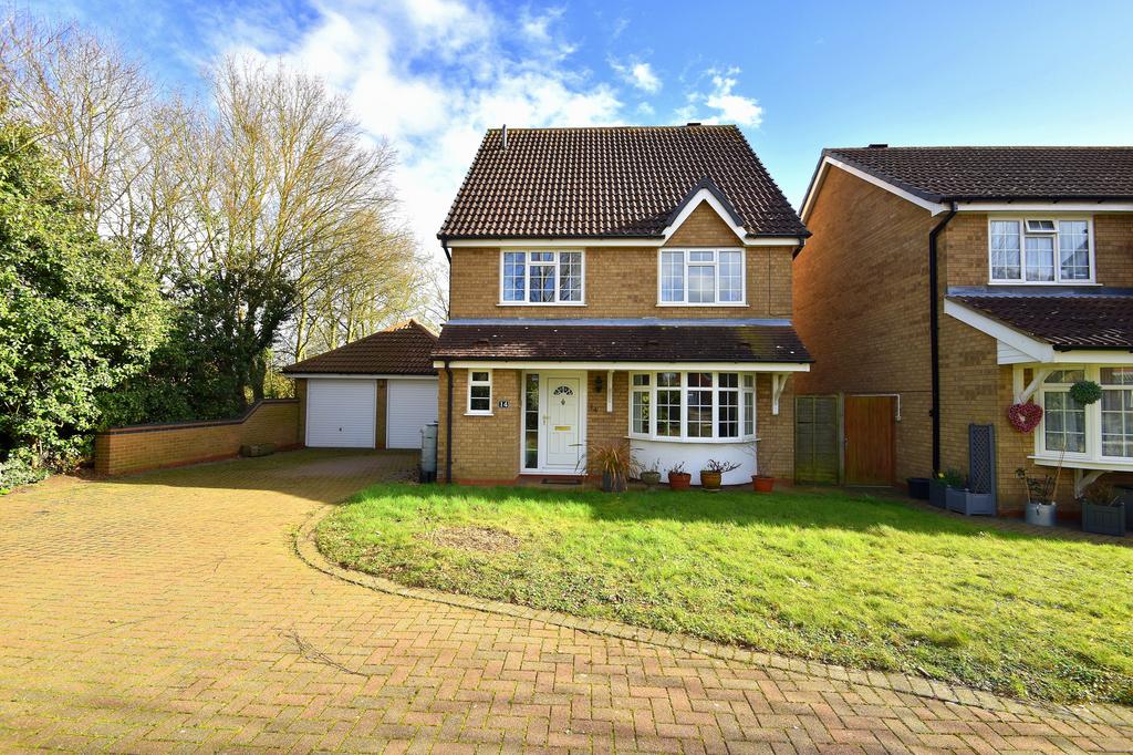Herbert Road, Kesgrave, Ipswich, IP5 4 bed detached house for sale £
