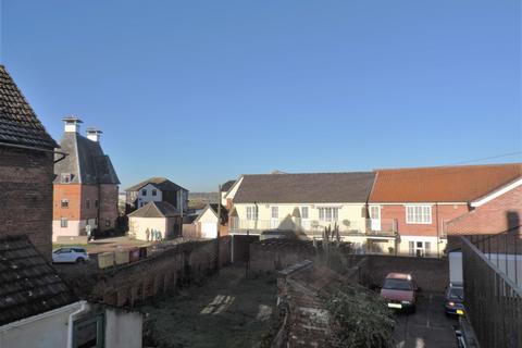 3 bedroom apartment for sale, High Street, Manningtree, Essex, CO11