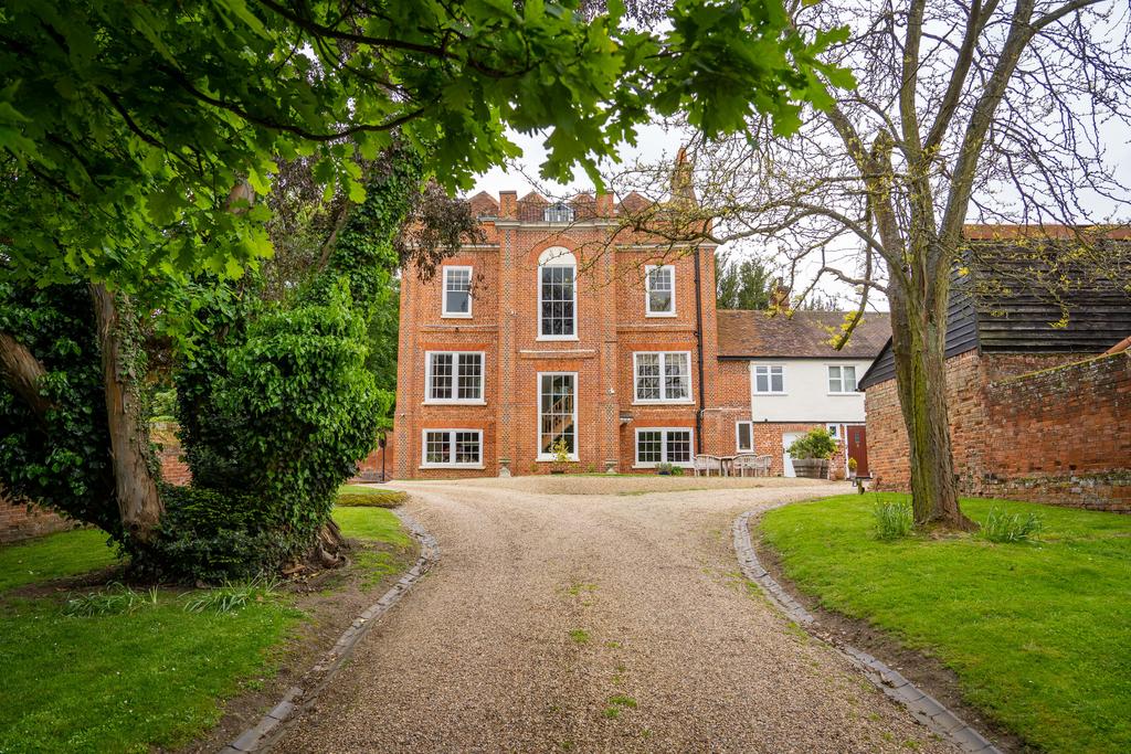 Rectory Road, Sible Hedingham, Halstead, CO9 6 bed detached house for