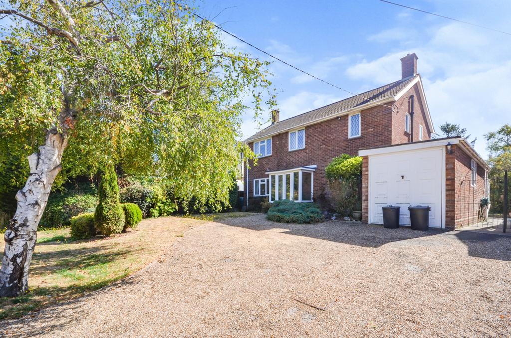 Spring Lane, Fordham Heath, Colchester, CO3 4 bed detached house £500,000