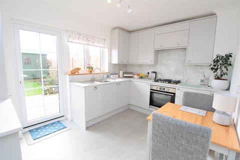 2 bedroom end of terrace house for sale, Montbretia Close, Stanway, Colchester, CO3