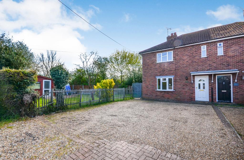 Abbotts Lane, Eight Ash Green, Colchester, CO6 3 bed semidetached