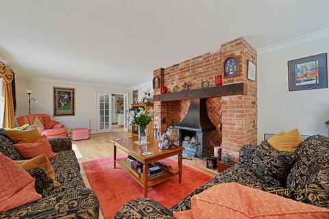 4 bedroom bungalow for sale, Newbridge Road, Tiptree, CO5