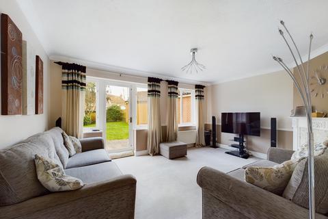 4 bedroom link detached house for sale, Kiltie Road, Tiptree, Colchester, Essex, CO5