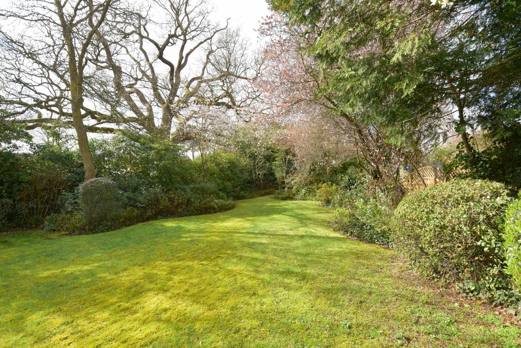 Through Duncans, Woodbridge, IP12 3 bed bungalow for sale £600,000