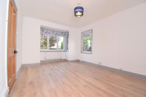 2 bedroom bungalow to rent, Hasketon Road, Woodbridge, Suffolk, IP12