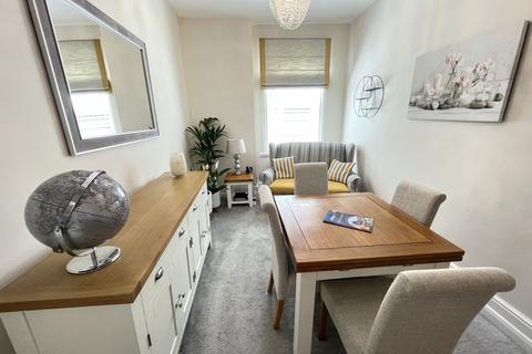 2 bedroom ground floor flat for sale, Vine Street, West Harton, South Shields, Tyne and Wear, NE33 4RF