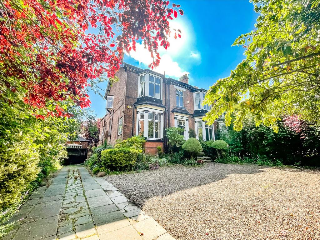 Bargate, Grimsby, Lincolnshire, DN34 5 bed semidetached house for sale