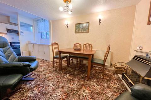 2 Exchange, Honley, Holmfirth, HD9 6AY