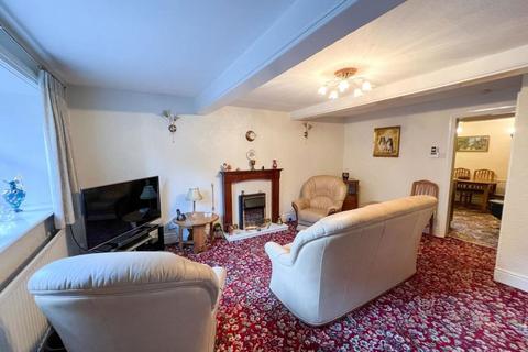 2 Exchange, Honley, Holmfirth, HD9 6AY
