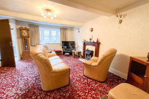 2 Exchange, Honley, Holmfirth, HD9 6AY