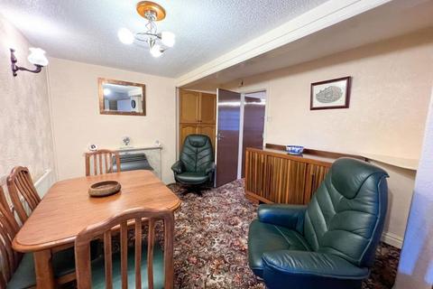 2 Exchange, Honley, Holmfirth, HD9 6AY